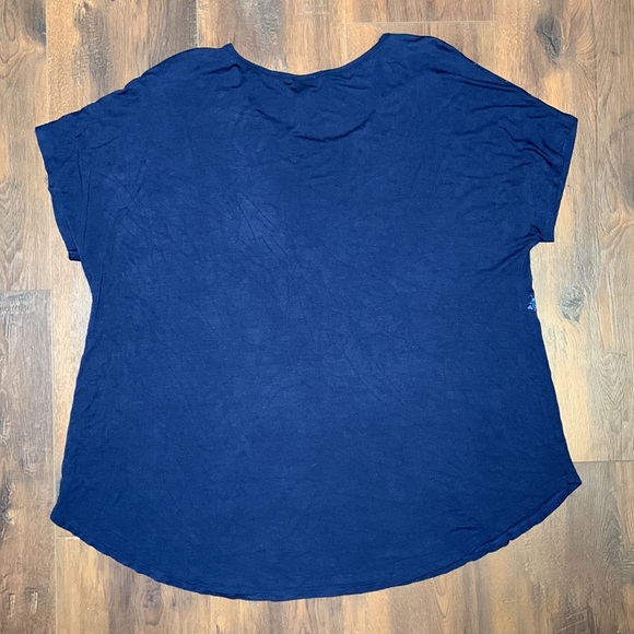 P. Michael Notre Dame Gem Bandana Print T-Shirt - Picture 3 of 4